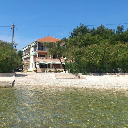 Guest House Malenica Sukošan Eksteriør bilde